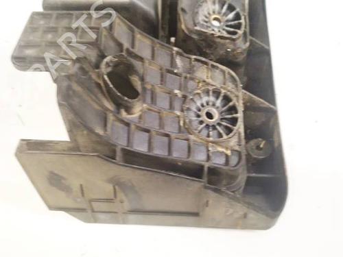 Fuse box AUDI A3 (8P1) 1.9 TDI | BP32541776E1 - Image 3