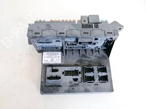 Used Fuse box MERCEDES-BENZ E-CLASS (W211) E 220 CDI (211.006) (136 hp) 32950074