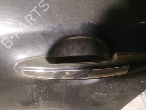 rear-left-exterior-door-handle-hyundai-santa-fe-ii-cm-2005-2006-2007-2008-2009-2010-2011-2012-2013-2014-2015-35176744 main image