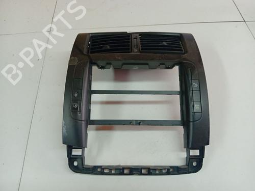 Used Air vent Air vent 37228058 37228058