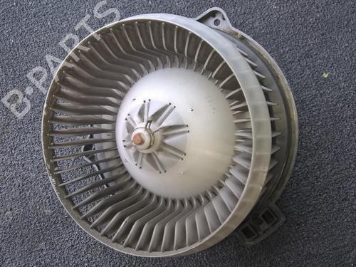 Used Heater blower motor Heater blower motor SUZUKI LIANA Hatchback 1.6 i (RH416) (106 hp) 35881640 35881640