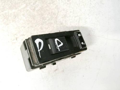 Used Switch Switch SUZUKI GRAND VITARA I (FT, HT) 2.7 (JA 627) (184 hp) 32567549 32567549