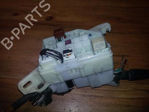 Used Fuse box Fuse box TOYOTA YARIS VERSO (_P2_) 1.3 (NCP20_, NCP22_, NCP20R, NCP22R) (86 hp) 33508487 33508487