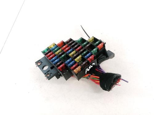 Used Fuse box Fuse box SAAB 9-5 (YS3E) 2.0 t (150 hp) 33077034 33077034