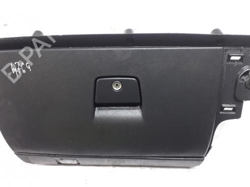 Used Glove box Glove box VOLVO C30 (533) 2.0 D (136 hp) 35849865 35849865