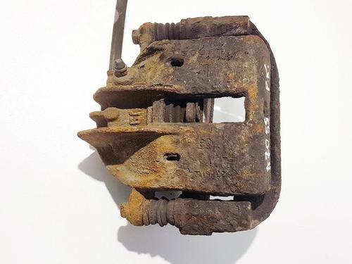 Used Left front brake caliper Left front brake caliper 35517931 35517931