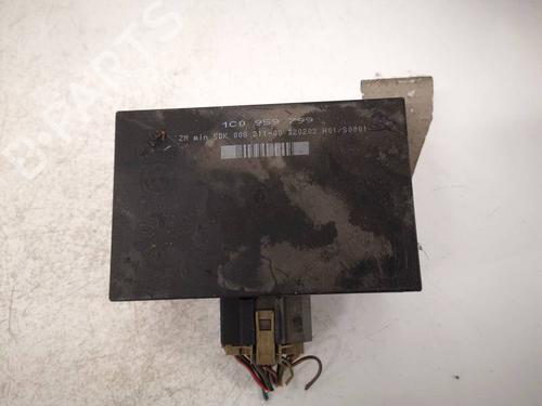 Used Electronic module Electronic module VW BORA I (1J2) 1.9 TDI (130 hp) 39758290 39758290