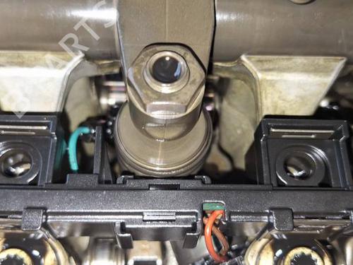 Used Injector Injector DODGE CALIBER 2.0 CRD (140 hp) 35025113 35025113
