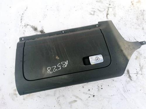 Used Glove box Glove box VW GOLF V (1K1) 1.9 TDI (105 hp) 35378199 35378199