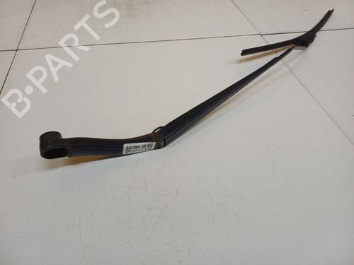 Used Front windshield wiper arm Front windshield wiper arm 38946606 38946606