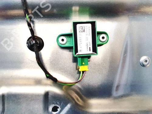 Used Electronic module Electronic module MERCEDES-BENZ E-CLASS (W212) E 300 Hybrid / BlueTEC Hybrid (212.098) (204 hp) 32959080 32959080