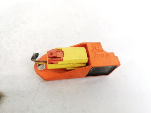 Used Electronic module Electronic module VW TOURAN (1T1, 1T2) 1.9 TDI (100 hp) 32912962 32912962