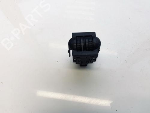 switch-vw-passat-b5-variant-3b5-1997-1998-1999-2000-2001-35554124 main image