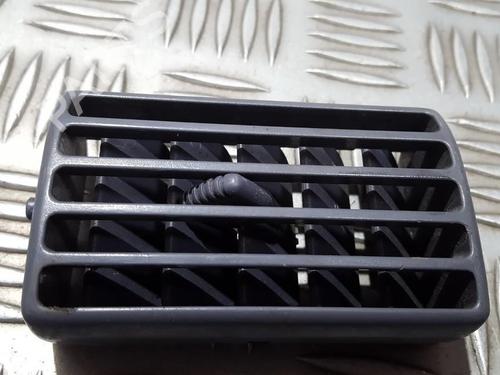 Used Air vent Air vent TOYOTA PICNIC (_XM1_) 2.2 D (CMX10_, CXM10G) (90 hp) 33499238 33499238