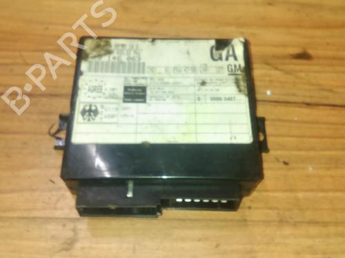 Used Electronic module Electronic module OPEL OMEGA B (V94) 2.5 DTI (F69, M69, P69) (150 hp) 33531471 33531471