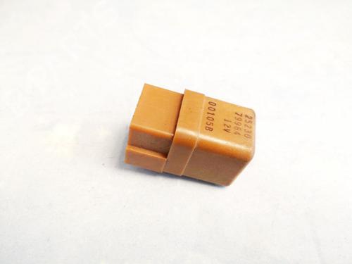 andre-nissan-almera-ii-hatchback-n16-2000-33108490 main image