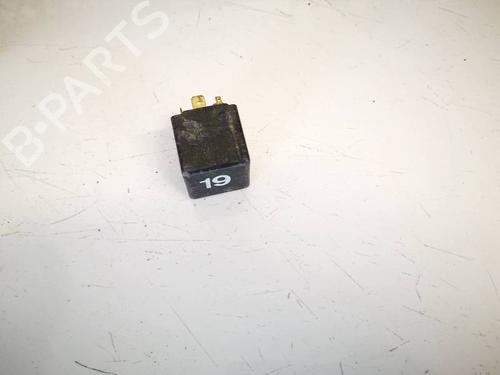 Used Electronic sensor Electronic sensor VW PASSAT B3/B4 Variant (3A5, 35I) 1.8 (90 hp) 32587022 32587022