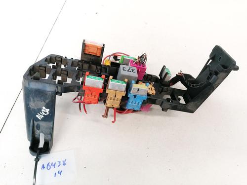 Used Fuse box Fuse box AUDI A6 C5 (4B2, 4B4) 2.5 TDI quattro (180 hp) 33085440 33085440