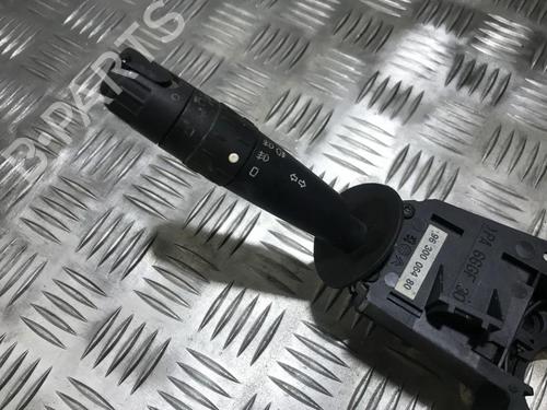 Used Warning switch Warning switch CITROËN XANTIA (X1_, X2_) 2.1 Turbo D 12V (109 hp) 35668078 35668078