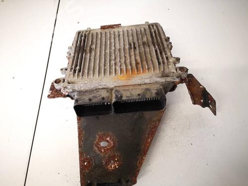 Used Engine control unit (ECU) Engine control unit (ECU) SUZUKI GRAND VITARA I (FT, HT) 2.7 (JA 627) (184 hp) 32951159 32951159