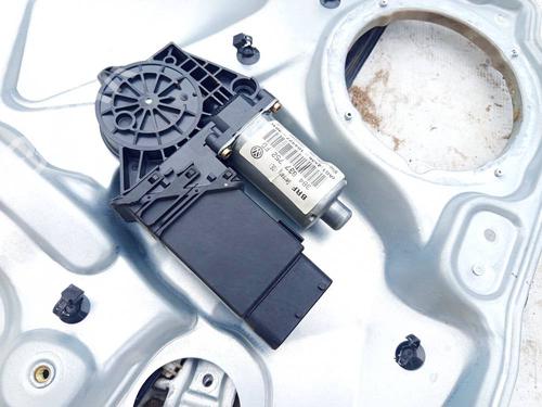 Used Right front window motor Right front window motor 38451858 38451858