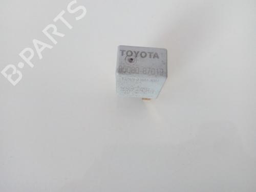 Used Electronic sensor Electronic sensor TOYOTA COROLLA Verso (ZER_, ZZE12_, R1_) 2.2 D-4D (AUR10_, AUR10R) (136 hp) 33525617 33525617