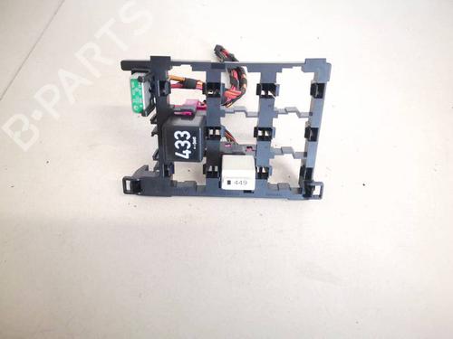 Used Fuse box Fuse box SEAT ALTEA (5P1) 1.9 TDI (105 hp) 32940507 32940507