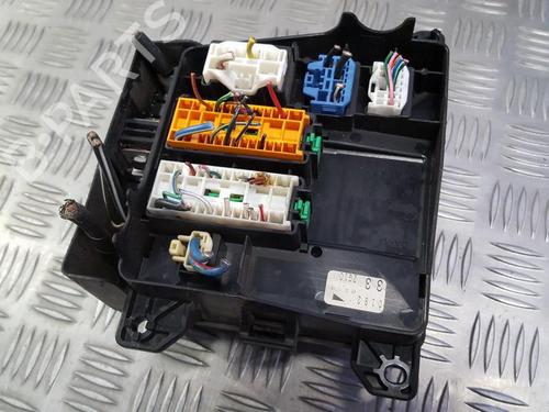 Used Fuse box Fuse box MAZDA PREMACY (CP) 1.9 (CP8W) (100 hp) 33491736 33491736