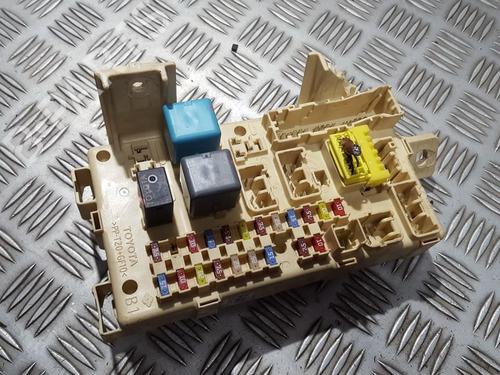 Used Fuse box Fuse box TOYOTA AVENSIS (_T25_) 1.8 VVT-i (ZZT251_, ZZT251R) (129 hp) 33499562 33499562