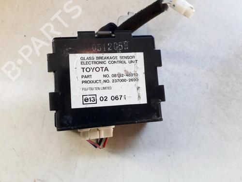 Used Electronic module Electronic module TOYOTA RAV 4 III (_A3_) 2.2 D 4WD (ALA30_, ALA30R) (177 hp) 33517687 33517687