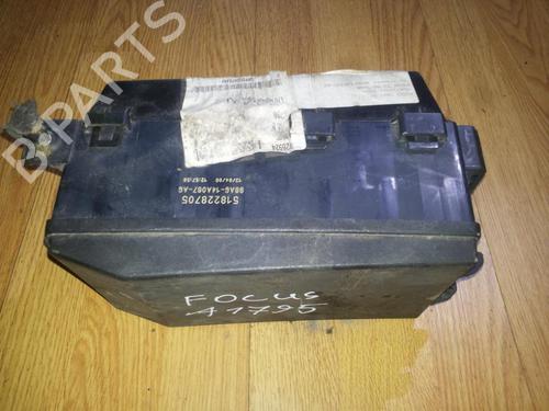 fuse-box-ford-focus-i-daw-dbw-1998-1999-2000-2001-2002-2003-2004-2005-2006-2007-2008-2009-33501225 main image