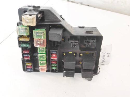Used Fuse box Fuse box 32942835 32942835