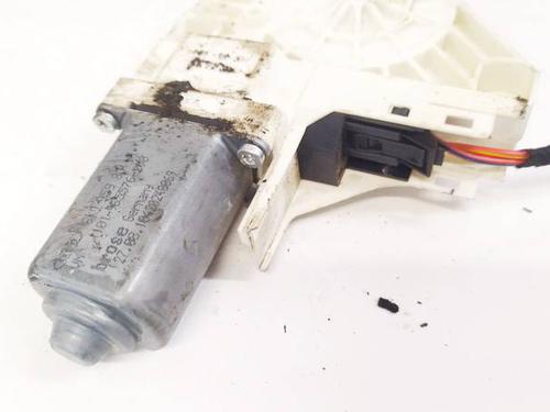 Left front window motor AUDI A4 B8 (8K2) 2.0 TDI | BP35033325E21 - Image 3