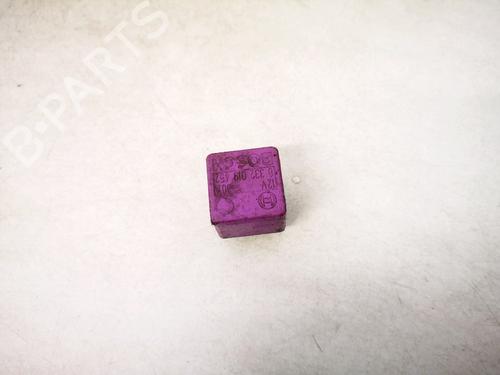 Used Electronic sensor Electronic sensor OPEL CORSA B (S93) 1.0 i 12V (F08, F68, M68) (54 hp) 32880589 32880589