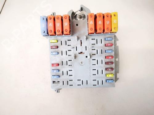 Used Fuse box Fuse box FIAT CROMA (194_) 2.2 16V (147 hp) 32882784 32882784
