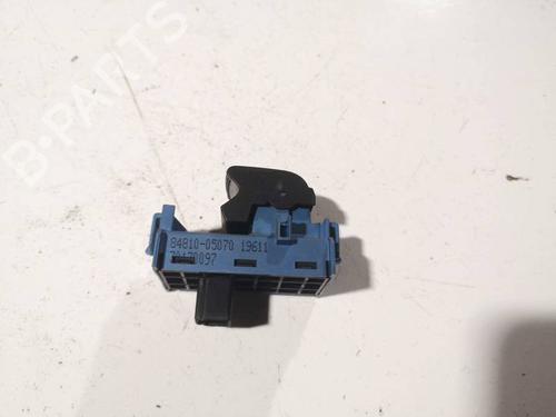 Used Switch Switch TOYOTA AVENSIS Saloon (_T27_) 2.2 D-4D (ADT271_, ADT271R) (150 hp) 32572331 32572331