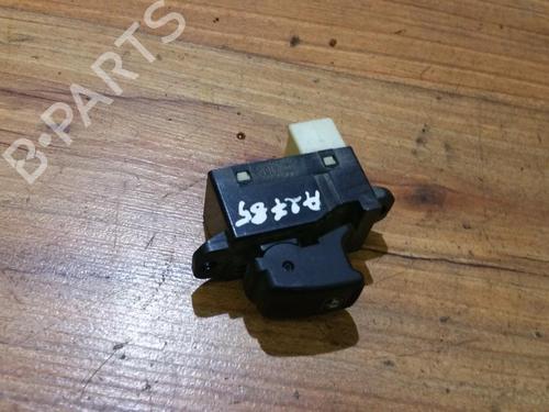 switch-kia-rio-i-saloon-dc_-2000-2001-2002-2003-2004-2005-2006-33480097 main image