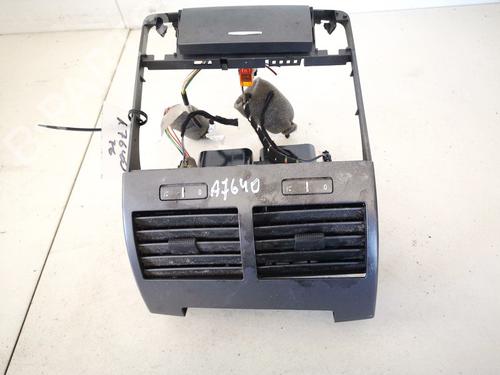Used Air vent Air vent VW PHAETON (3D1, 3D2, 3D3, 3D4, 3D6, 3D7, 3D8, 3D9) 5.0 V10 TDI 4motion (313 hp) 32907155 32907155