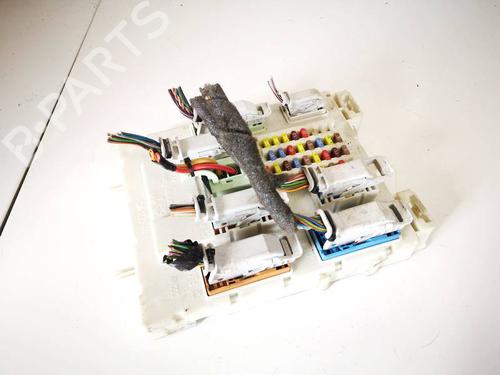 Used Fuse box FORD FOCUS III 1.6 TDCi (95 hp) 32961330