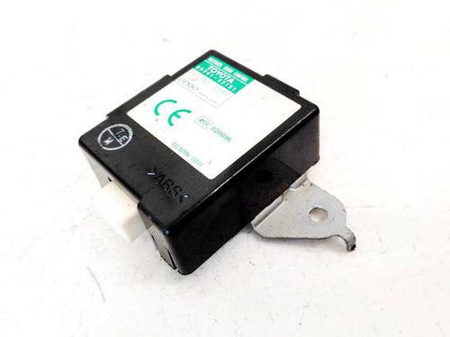 Used Electronic module Electronic module TOYOTA RAV 4 II (_A2_) 2.0 D 4WD (CLA20_, CLA21_, CLA20R, CLA21R) (116 hp) 35267511 35267511