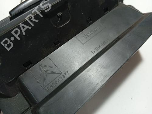 Air vent CITROËN C5 III (RD_) 2.0 HDi (RDRHD8, RDRHDJ, RDRHR8, RDRHRJ) | BP32562136I21