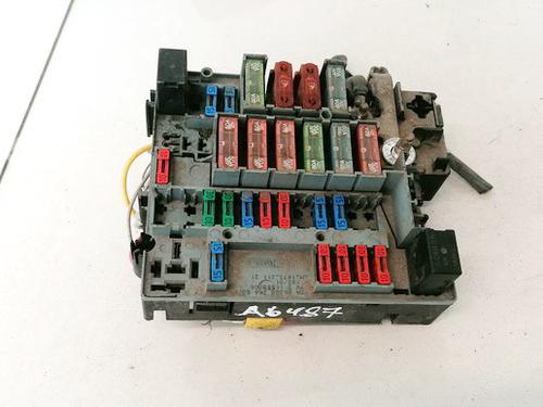 Used Fuse box Fuse box PEUGEOT 406 (8B) 2.0 HDI 110 (109 hp) 33074877 33074877
