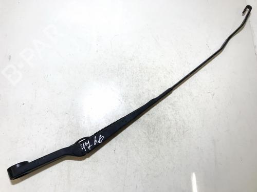 Used Front windshield wiper arm Front windshield wiper arm LAND ROVER FREELANDER I (L314) 2.0 Td4 4x4 (109 hp) 33516232 33516232