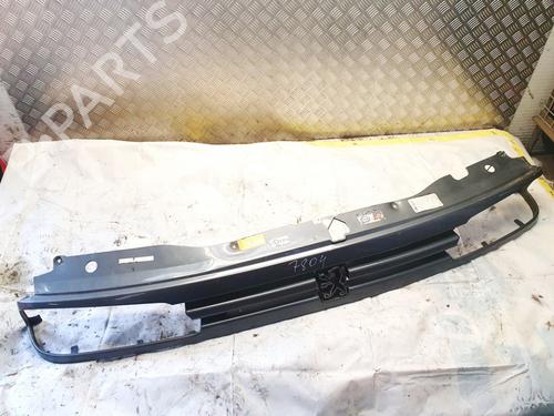Used Grille Grille 35448298 35448298