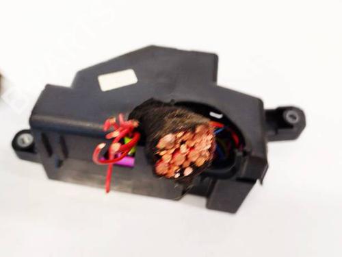 Fuse box SKODA SUPERB II (3T4) 2.0 TDI | BP32581228E1  - Image 5