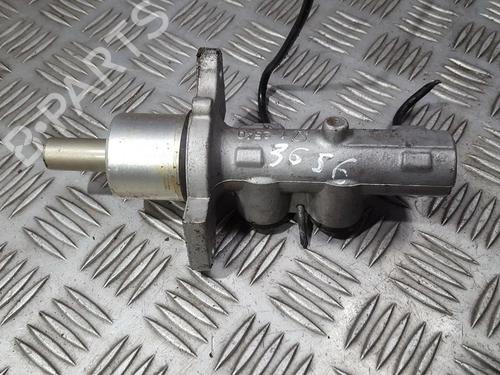 Used Brake master cylinder Brake master cylinder ALFA ROMEO 147 (937_) 1.9 JTD (937AXD1A, 937BXD1A) (110 hp) 35693694 35693694