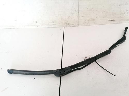 front-windshield-wiper-arm-audi-a4-b5-8d2-1994-1995-1996-1997-1998-1999-2000-2001-32908397 main image