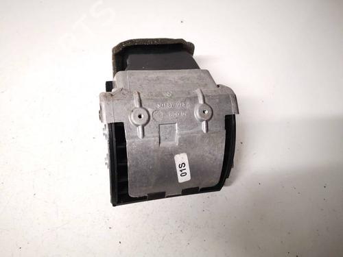 Grille d'aération VW PHAETON (3D1, 3D2, 3D3, 3D4, 3D6, 3D7, 3D8, 3D9) 3.0 V6 TDI 4motion (240 hp) 32955491