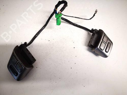 Used Steering wheel controls Steering wheel controls SUBARU LEGACY IV (BL) 3.0 R AWD (BLE, B13) (245 hp) 35141886 35141886