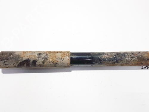 Used Right rear shock absorber Right rear shock absorber VW LT 28-46 II Platform/Chassis (2DC, 2DF, 2DG, 2DL, 2DM) 2.5 TDI (83 hp) 35468728 35468728